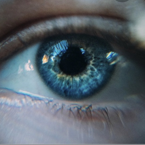 Eyes Blue Like The Atlantic 10D AUDIO