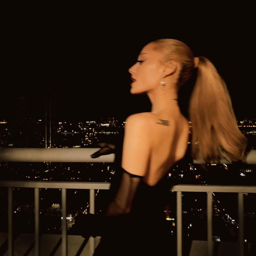 34 35 - Ariana Grande (Demo Verse)
